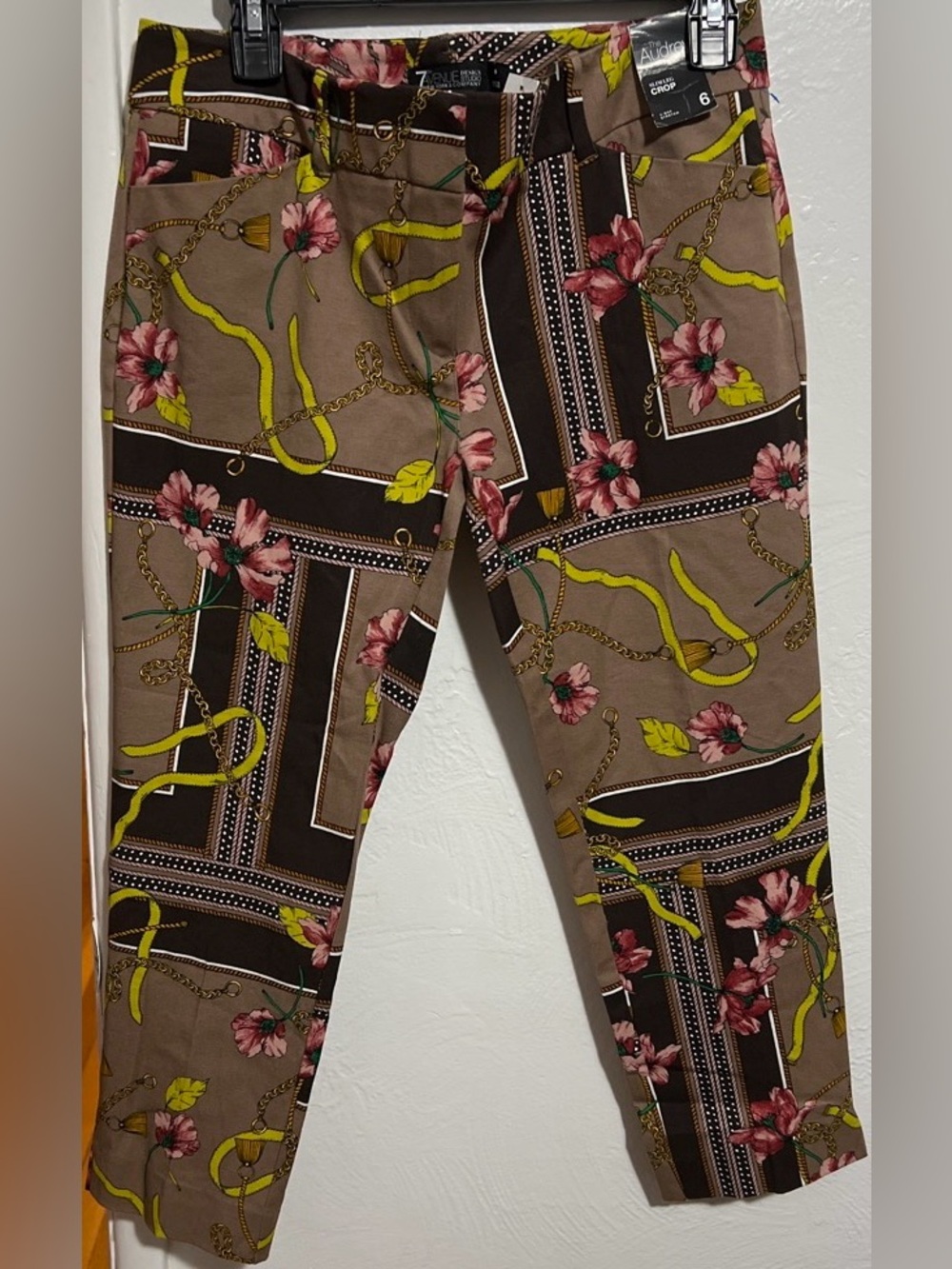 #33 NWT 7th Avenue New York & Company The Audrey Pant Slim Leg Crop Size 6